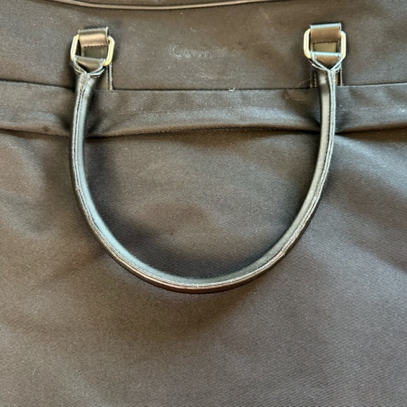 Calvin Klein Duffle Bag Carry On Black Arm Strap Travel Weekend Bag - Picture 8 of 9